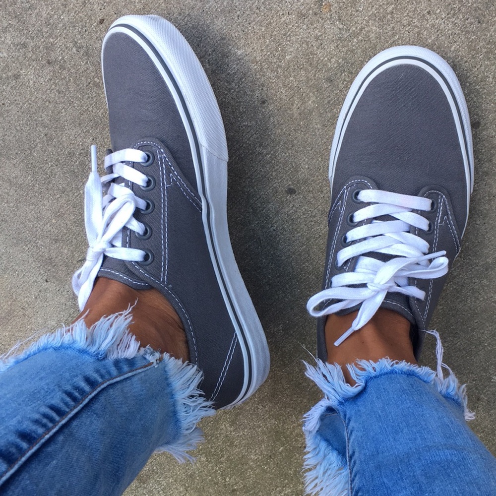 VANS SNEAKERS